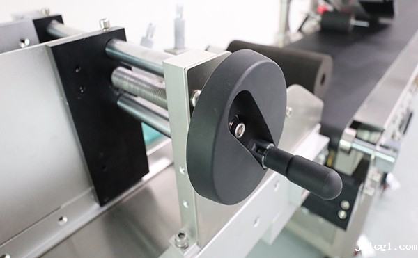 转角贴标机,贴标机,全自动贴标机