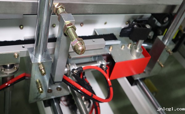 角边全自动封箱机,封箱机,封箱机厂家,佼佼者自动化